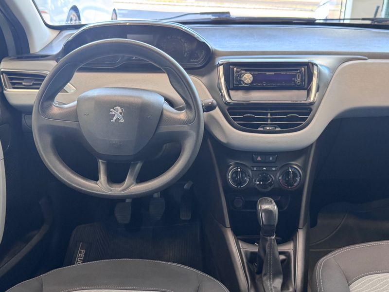 Peugeot 208 Active 1.5 8v 2013/2014 COVEL VEICULOS ENCANTADO / Carros no Vale