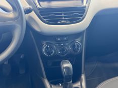 Peugeot 208 Active 1.5 8v 2013/2014 COVEL VEICULOS ENCANTADO / Carros no Vale