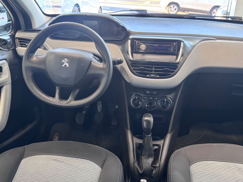 Peugeot 208 Active 1.5 8v 2013/2014 COVEL VEICULOS ENCANTADO / Carros no Vale
