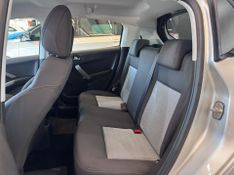 Peugeot 208 Active 1.5 8v 2013/2014 COVEL VEICULOS ENCANTADO / Carros no Vale