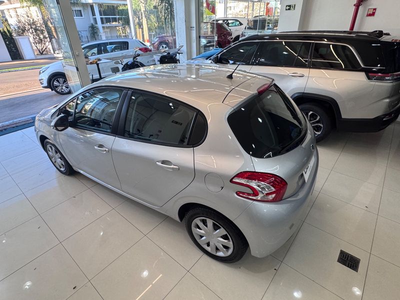 Peugeot 208 Active 1.5 8v 2013/2014 COVEL VEICULOS ENCANTADO / Carros no Vale