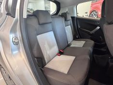 Peugeot 208 Active 1.5 8v 2013/2014 COVEL VEICULOS ENCANTADO / Carros no Vale