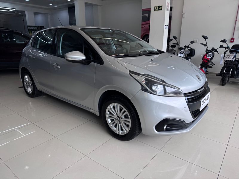 Peugeot 208 Active 2019/2020 COVEL VEICULOS ENCANTADO / Carros no Vale