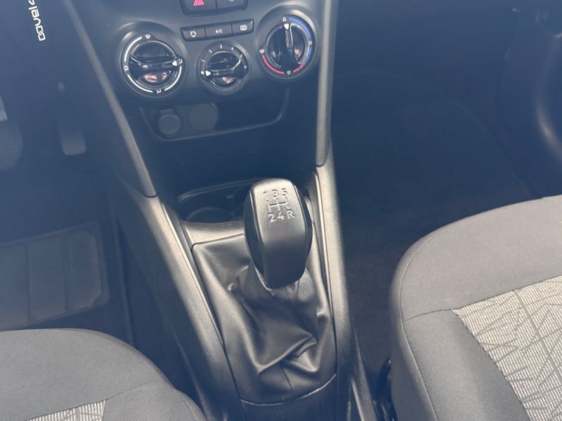 Peugeot 208 Active 2019/2020 COVEL VEICULOS ENCANTADO / Carros no Vale