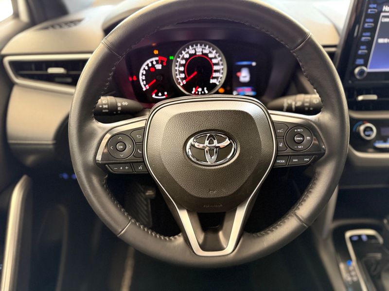Toyota Corolla Cross Xr 2.0 16v 2022/2023 COVEL VEICULOS ENCANTADO / Carros no Vale