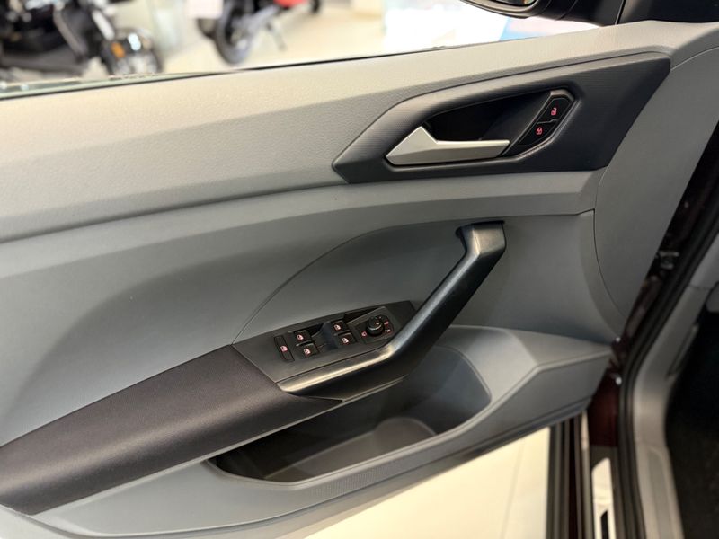 Volkswagen T-cross 1.0 200 Tsi Total 2019/2020 COVEL VEICULOS ENCANTADO / Carros no Vale