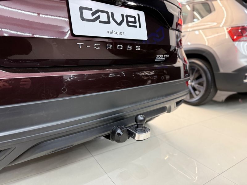 Volkswagen T-cross 1.0 200 Tsi Total 2019/2020 COVEL VEICULOS ENCANTADO / Carros no Vale