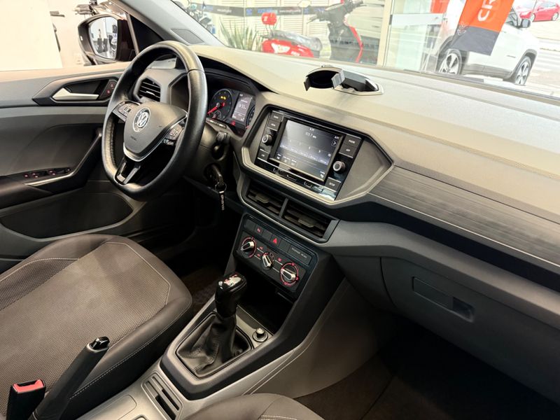 Volkswagen T-cross 1.0 200 Tsi Total 2019/2020 COVEL VEICULOS ENCANTADO / Carros no Vale