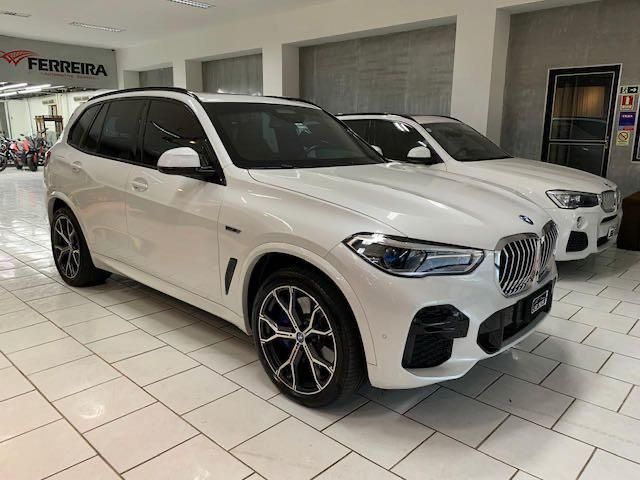 BMW X5 3.0 I6 TURBO HÍBRIDO XDRIVE45E M SPORT AUTOMÁTICO 2023/2023 FÁBIO BERNARDES PORTO ALEGRE / Carros no Vale