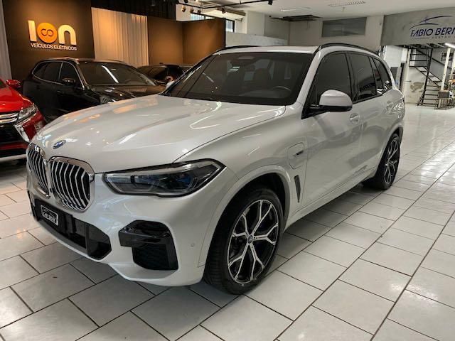 BMW X5 3.0 I6 TURBO HÍBRIDO XDRIVE45E M SPORT AUTOMÁTICO 2023/2023 FÁBIO BERNARDES PORTO ALEGRE / Carros no Vale