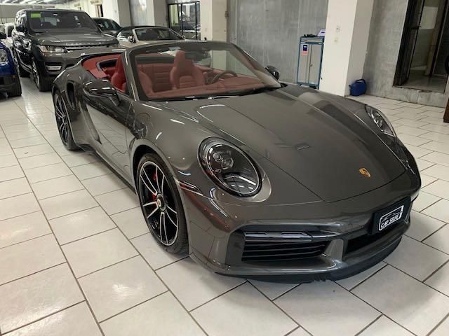 PORSCHE 911 3.8 24V H6 GASOLINA TURBO CABRIOLET PDK 2024/2024 FÁBIO BERNARDES PORTO ALEGRE / Carros no Vale