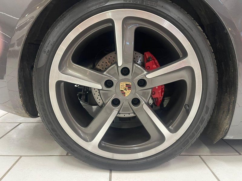 PORSCHE CAYMAN 3.4 S I6 24V GASOLINA 2P AUTOMATIZADO 2014/2014 FÁBIO BERNARDES PORTO ALEGRE / Carros no Vale