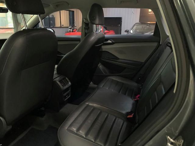 VOLKSWAGEN TAOS 1.4 250 TSI TOTAL FLEX COMFORTLINE AUTOMÁTICO 2021/2022 FÁBIO BERNARDES PORTO ALEGRE / Carros no Vale