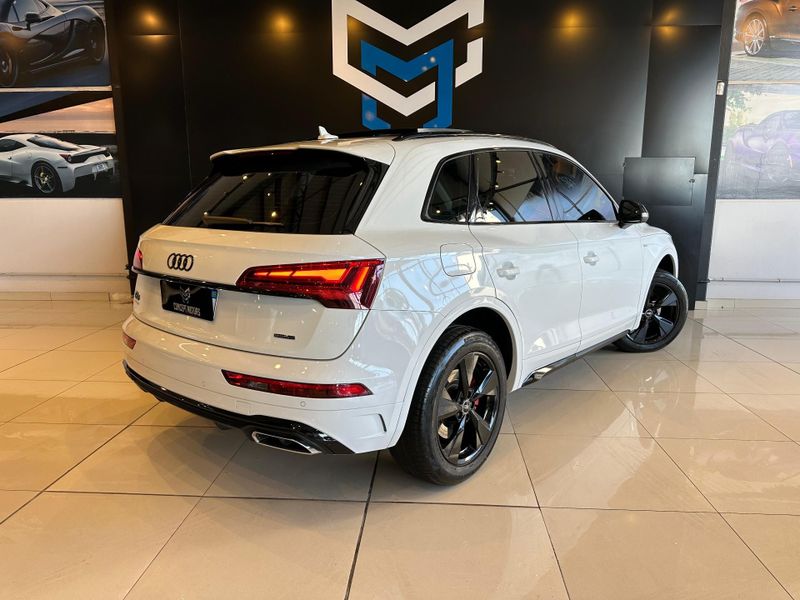 Audi Q5 S-Line 2.0 TFSI Quattro S-tronic 2023/2023 CONCEPT MOTORS PASSO FUNDO / Carros no Vale Audi Q5 S-Line 2.0 TFSI Quattro S-tronic 2023/2023 CONCEPT MOTORS PASSO FUNDO / Carros no Vale