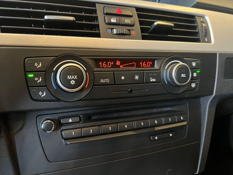 BMW 320ia 2.0 2011/2011 CONCEPT MOTORS PASSO FUNDO / Carros no Vale