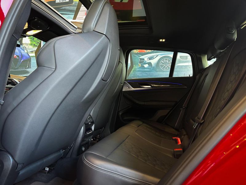 BMW X4 M Competition 3.0 Bi-TB 510cv Aut. 2019/2020 CONCEPT MOTORS PASSO FUNDO / Carros no Vale BMW X4 M Competition 3.0 Bi-TB 510cv Aut. 2019/2020 CONCEPT MOTORS PASSO FUNDO / Carros no Vale