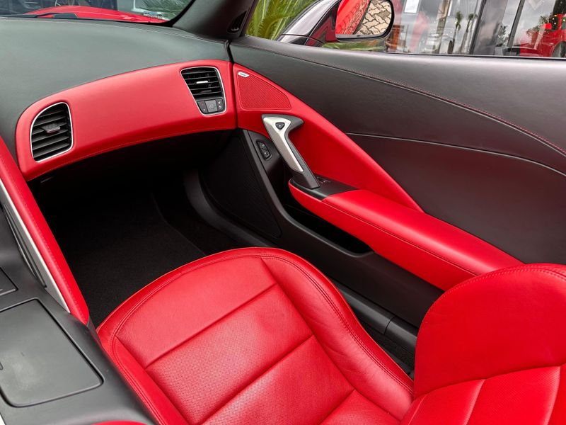 Chevrolet Corvette 6.2 V8 Stingray Targa 2014/2014 CONCEPT MOTORS PASSO FUNDO / Carros no Vale Chevrolet Corvette 6.2 V8 Stingray Targa 2014/2014 CONCEPT MOTORS PASSO FUNDO / Carros no Vale
