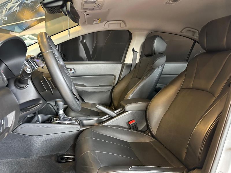 Honda City Sedan Touring 1.5 Flex 16V 4p Aut. 2023/2024 CONCEPT MOTORS PASSO FUNDO / Carros no Vale