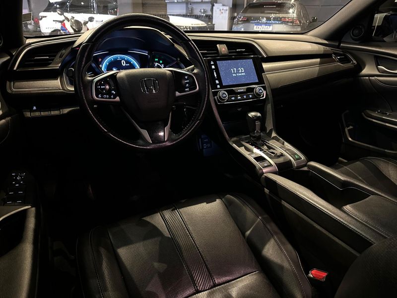 Honda Civic Sedan EXL 2.0 Flex 16V Aut.4p 2017/2017 CONCEPT MOTORS PASSO FUNDO / Carros no Vale