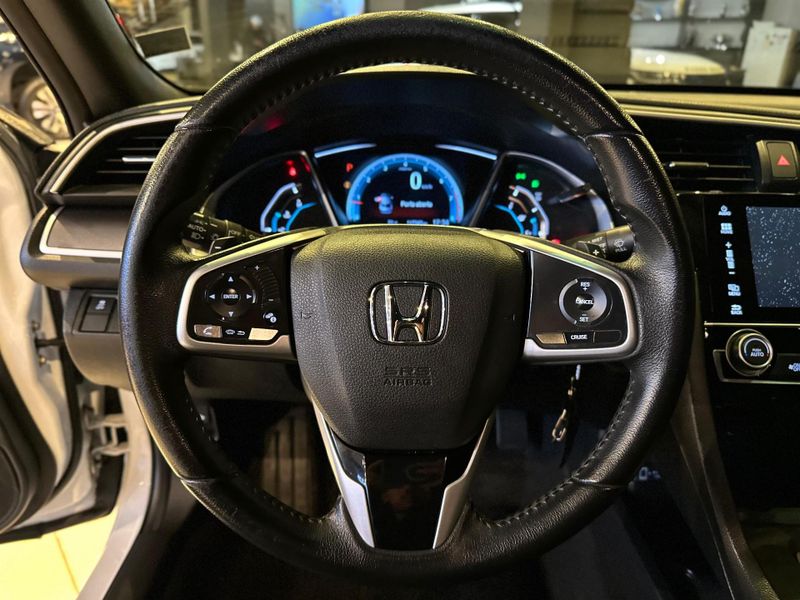Honda Civic Sedan EXL 2.0 Flex 16V Aut.4p 2017/2017 CONCEPT MOTORS PASSO FUNDO / Carros no Vale