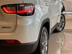 Jeep Compass LONG T270 1.3 TB 4×2 Flex Aut. 2021/2022 CONCEPT MOTORS PASSO FUNDO / Carros no Vale