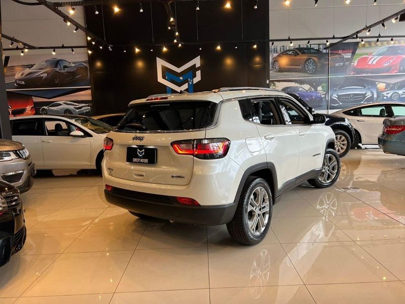 Jeep Compass LONG T270 1.3 TB 4×2 Flex Aut. 2021/2022 CONCEPT MOTORS PASSO FUNDO / Carros no Vale