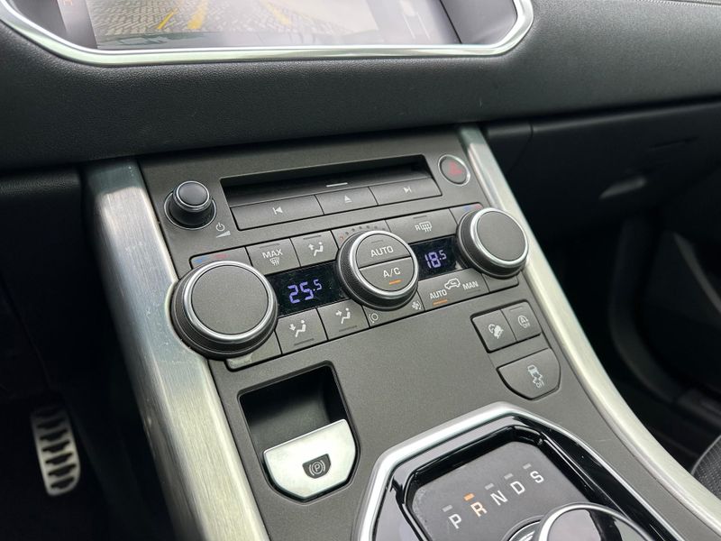 Land Rover Range Rover Evoque Range R.EVOQUE Si4 HSE Dyn 2.0/Flex Aut 2018/2018 CONCEPT MOTORS PASSO FUNDO / Carros no Vale Land Rover Range Rover Evoque Range R.EVOQUE Si4 HSE Dyn 2.0/Flex Aut 2018/2018 CONCEPT MOTORS PASSO FUNDO / Carros no Vale