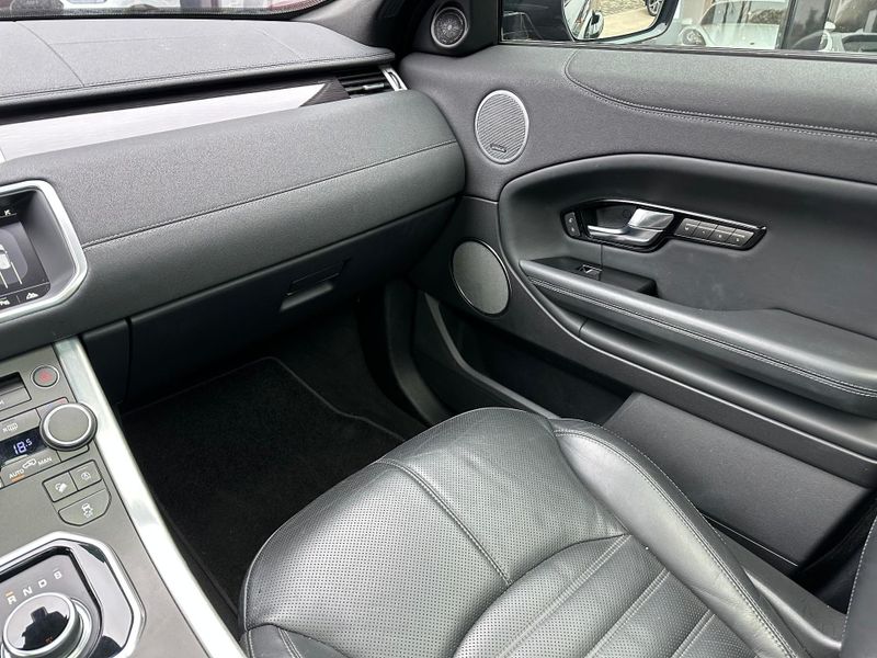 Land Rover Range Rover Evoque Range R.EVOQUE Si4 HSE Dyn 2.0/Flex Aut 2018/2018 CONCEPT MOTORS PASSO FUNDO / Carros no Vale Land Rover Range Rover Evoque Range R.EVOQUE Si4 HSE Dyn 2.0/Flex Aut 2018/2018 CONCEPT MOTORS PASSO FUNDO / Carros no Vale