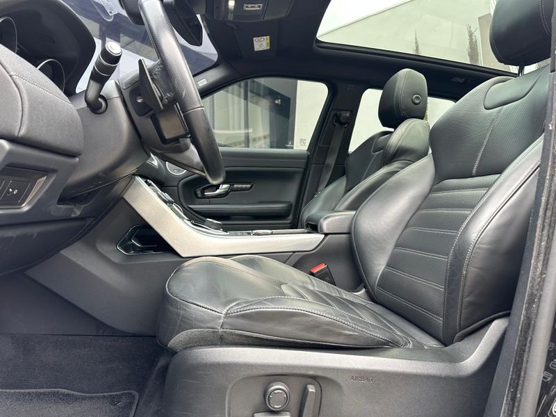 Land Rover Range Rover Evoque Range R.EVOQUE Si4 HSE Dyn 2.0/Flex Aut 2018/2018 CONCEPT MOTORS PASSO FUNDO / Carros no Vale Land Rover Range Rover Evoque Range R.EVOQUE Si4 HSE Dyn 2.0/Flex Aut 2018/2018 CONCEPT MOTORS PASSO FUNDO / Carros no Vale