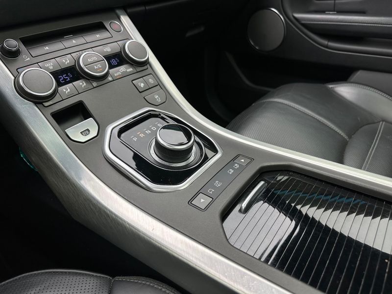 Land Rover Range Rover Evoque Range R.EVOQUE Si4 HSE Dyn 2.0/Flex Aut 2018/2018 CONCEPT MOTORS PASSO FUNDO / Carros no Vale Land Rover Range Rover Evoque Range R.EVOQUE Si4 HSE Dyn 2.0/Flex Aut 2018/2018 CONCEPT MOTORS PASSO FUNDO / Carros no Vale