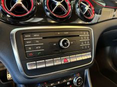 Mercedes-Benz Cla 45 AMG CLA 45 4MATIC CGI 2.0 TB Aut. 2018/2018 CONCEPT MOTORS PASSO FUNDO / Carros no Vale