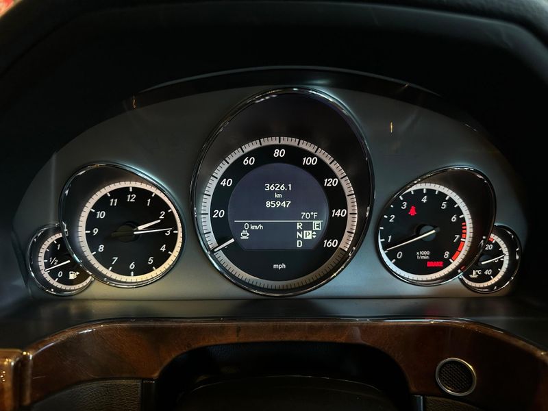 Mercedes-Benz E 550 Classe E 550 AMG 5.5 V8 4MATIC 2010/2011 CONCEPT MOTORS PASSO FUNDO / Carros no Vale Mercedes-Benz E 550 Classe E 550 AMG 5.5 V8 4MATIC 2010/2011 CONCEPT MOTORS PASSO FUNDO / Carros no Vale