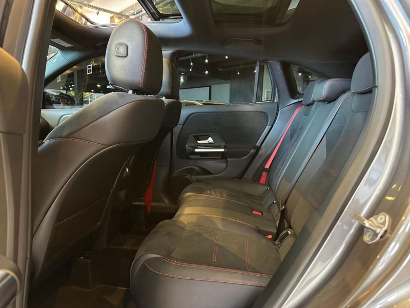 Mercedes-Benz GLA 35 AMG 4MATIC 2.0 Turbo Aut. 2022/2023 CONCEPT MOTORS PASSO FUNDO / Carros no Vale