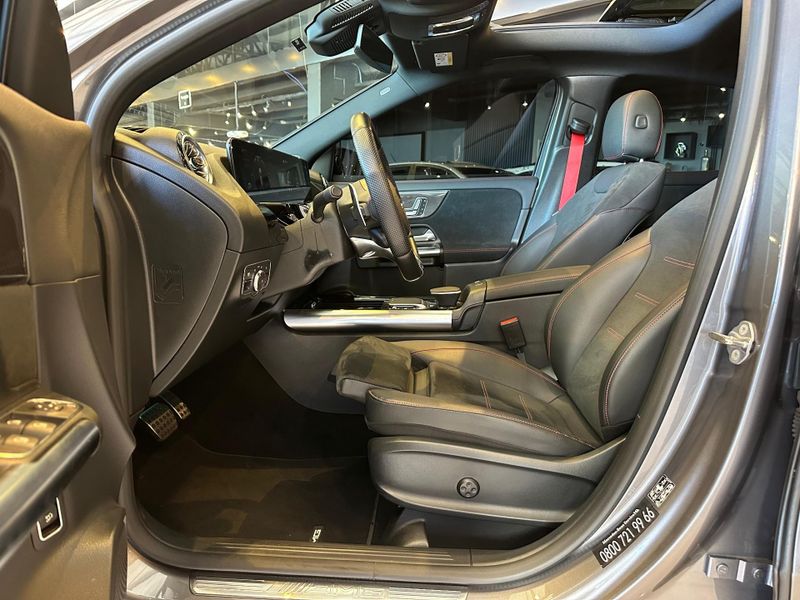 Mercedes-Benz GLA 35 AMG 4MATIC 2.0 Turbo Aut. 2022/2023 CONCEPT MOTORS PASSO FUNDO / Carros no Vale