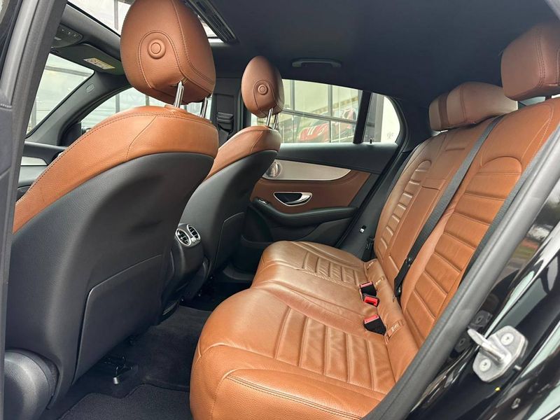 Mercedes-Benz GLC 43 AMG Coupe 3.0 V6 Bi-TB Aut. 2017/2018 CONCEPT MOTORS PASSO FUNDO / Carros no Vale