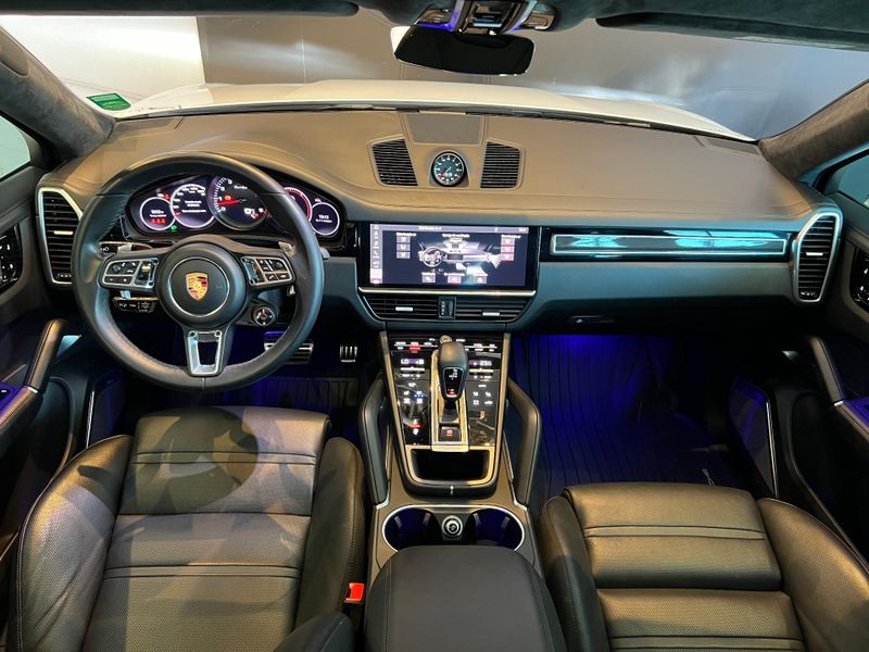 Porsche Cayenne Coupe Turbo 4.0 V8 550cv 2021/2021 CONCEPT MOTORS PASSO FUNDO / Carros no Vale Porsche Cayenne Coupe Turbo 4.0 V8 550cv 2021/2021 CONCEPT MOTORS PASSO FUNDO / Carros no Vale