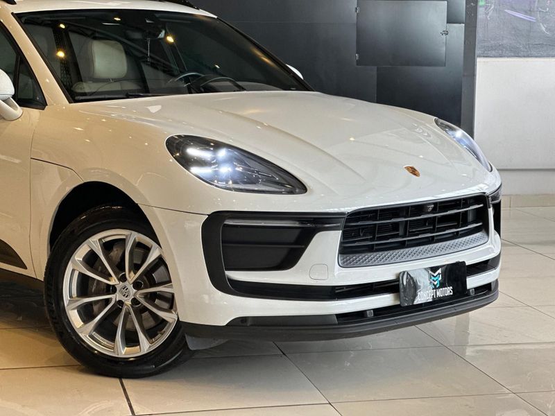 Porsche Macan 2.0 Turbo 2022/2023 CONCEPT MOTORS PASSO FUNDO / Carros no Vale