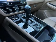 Porsche Macan 2.0 Turbo 2022/2023 CONCEPT MOTORS PASSO FUNDO / Carros no Vale
