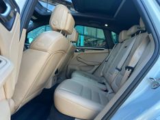 Porsche Macan 2.0 Turbo 2022/2023 CONCEPT MOTORS PASSO FUNDO / Carros no Vale
