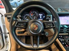 Porsche Macan 2.0 Turbo 2022/2023 CONCEPT MOTORS PASSO FUNDO / Carros no Vale