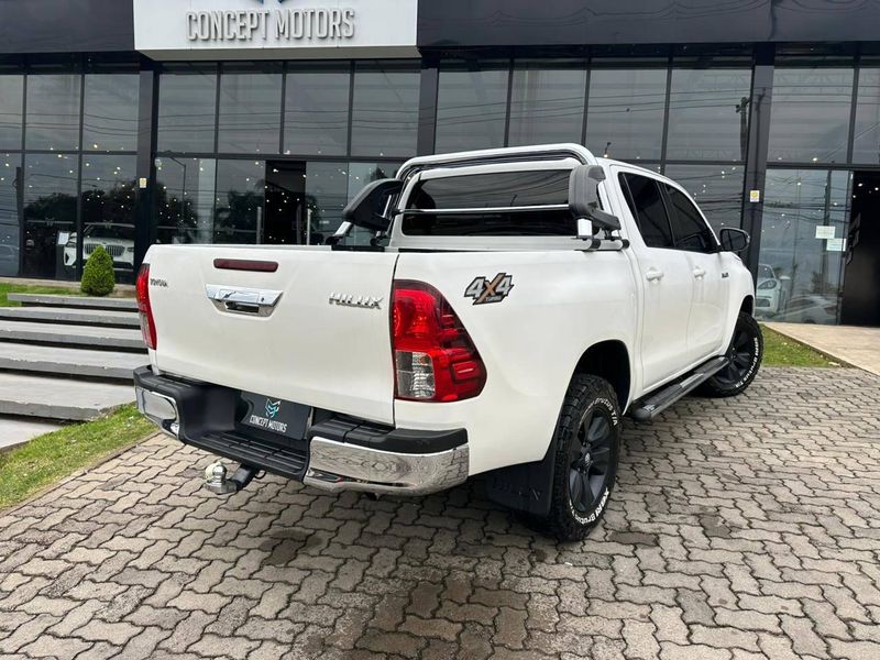 Toyota Hilux CD SR 4×4 2.8 TDI Diesel Aut. 2019/2019 CONCEPT MOTORS PASSO FUNDO / Carros no Vale