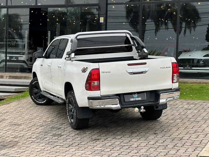 Toyota Hilux CD SR 4×4 2.8 TDI Diesel Aut. 2019/2019 CONCEPT MOTORS PASSO FUNDO / Carros no Vale