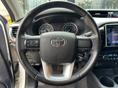 Toyota Hilux CD SR 4×4 2.8 TDI Diesel Aut. 2019/2019 CONCEPT MOTORS PASSO FUNDO / Carros no Vale
