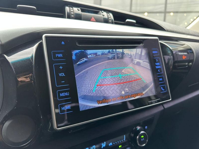 Toyota Hilux CD SR 4×4 2.8 TDI Diesel Aut. 2019/2019 CONCEPT MOTORS PASSO FUNDO / Carros no Vale