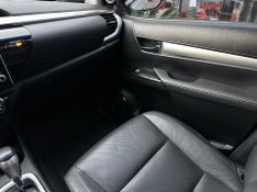 Toyota Hilux CD SRX 4×4 2.8 TDI 16V Diesel Aut. 2023/2023 CONCEPT MOTORS PASSO FUNDO / Carros no Vale