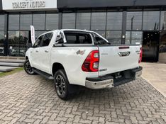 Toyota Hilux CD SRX 4×4 2.8 TDI 16V Diesel Aut. 2023/2023 CONCEPT MOTORS PASSO FUNDO / Carros no Vale