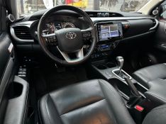 Toyota Hilux CD SRX 4×4 2.8 TDI 16V Diesel Aut. 2023/2023 CONCEPT MOTORS PASSO FUNDO / Carros no Vale