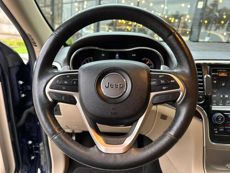 Jeep Grand Cherokee Limited 3.6 4×4 V6 Aut. 2014/2014 CONCEPT MOTORS PASSO FUNDO / Carros no Vale