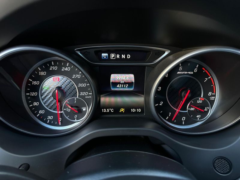 Mercedes-Benz Classe A 45 AMG 4MATIC 2.0 Turbo Aut. 2016/2017 CONCEPT MOTORS PASSO FUNDO / Carros no Vale