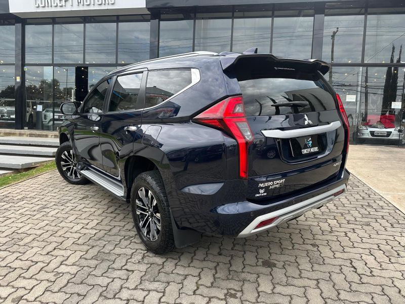 Mitsubishi Pajero Sport HPE-S 2.4 4×4 Diesel Aut. 2021/2022 CONCEPT MOTORS PASSO FUNDO / Carros no Vale